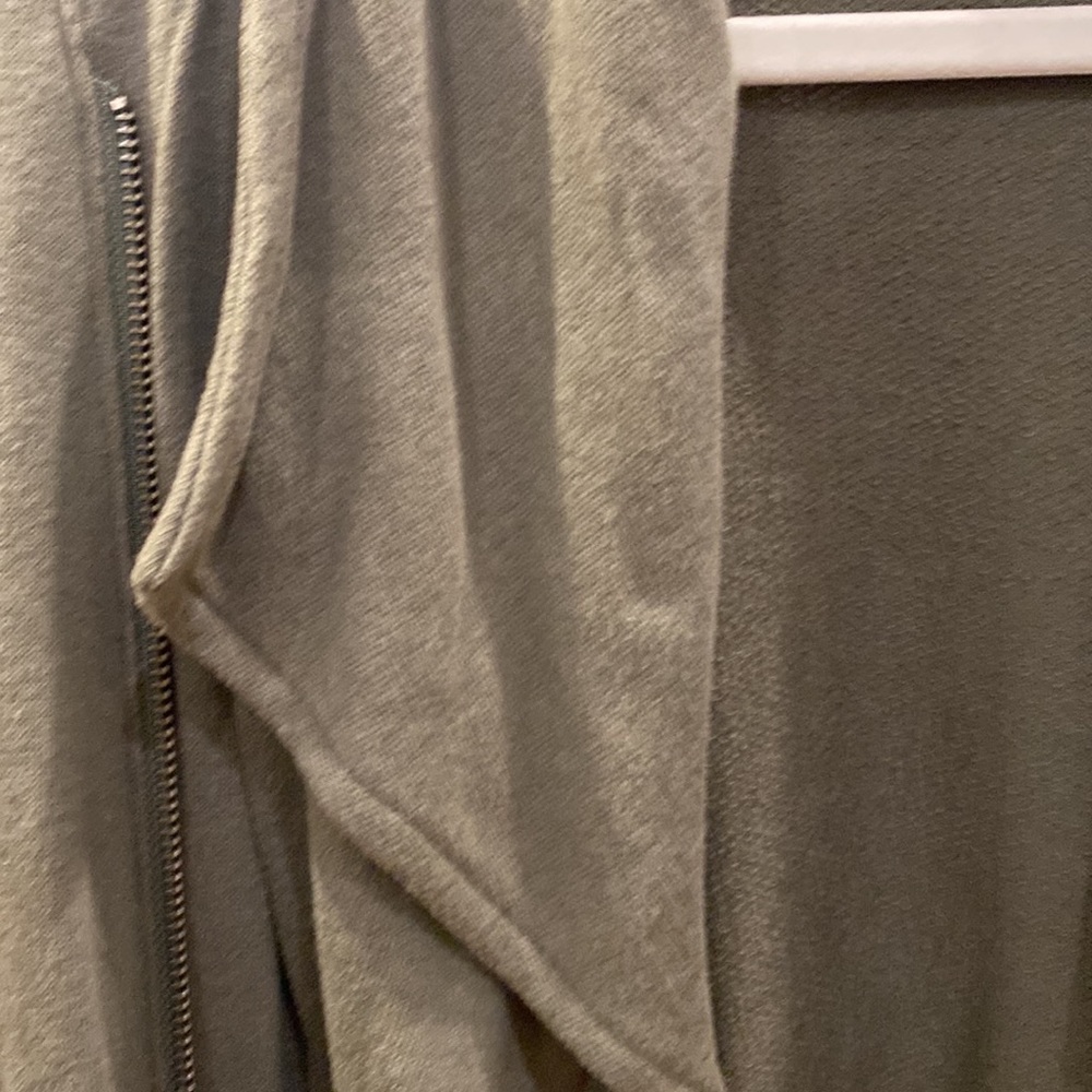 Green Jacket - Picture 4 of 6